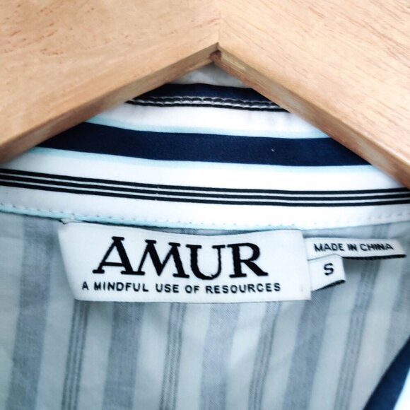 Amur Jane Button Down Blouse in Striped White Navy Small - Picture 7 of 7